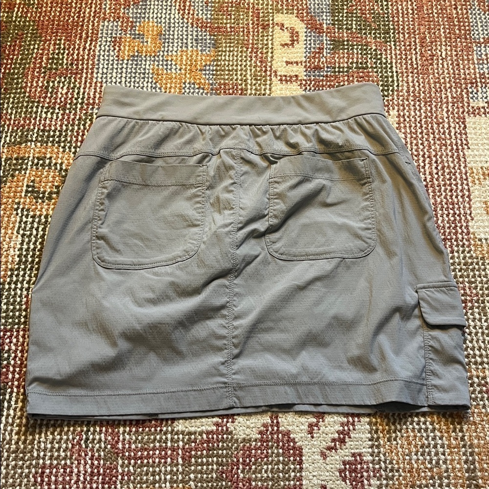 Athleta Gray Silver Skort Size 4 - Picture 6 of 8